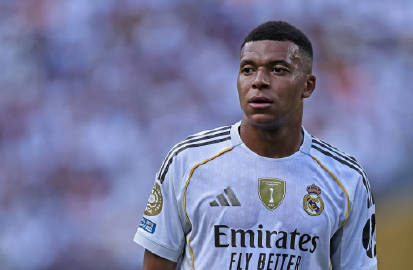 西媒：无论积分形势如何，姆巴佩、库尔图瓦都会争取出战巴萨<br /><...