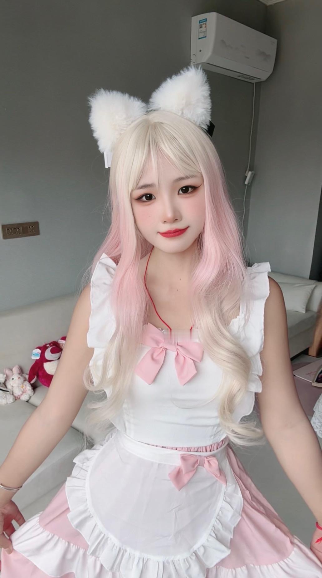 有我这样的女朋友，你几点回家？