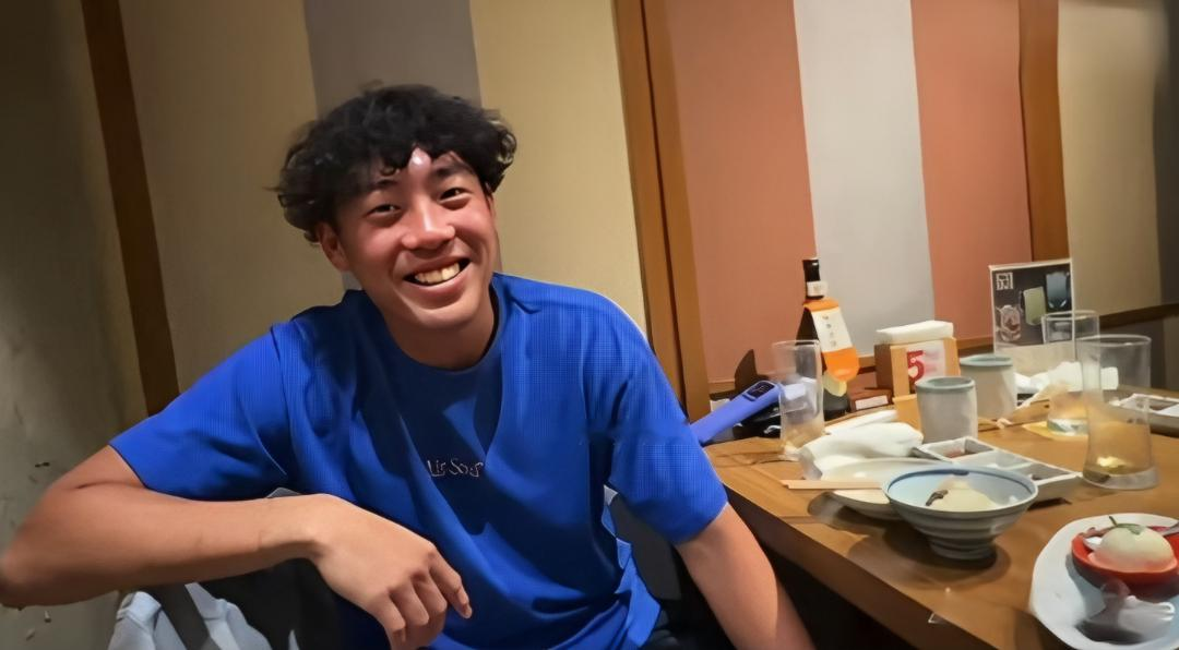 香港网球一哥黄泽林直播亲口承认与陈康堤分手，说以后专心打网球，还自嘲“离陈奕迅越来越远了”。今年2月传出恋情，4月认爱，陈奕迅牵线，巴黎观赛，生日合照，不到半年就散了。聚少离多，好聚好散，专心打球，各自安好，看来两人还是有缘无份啊！