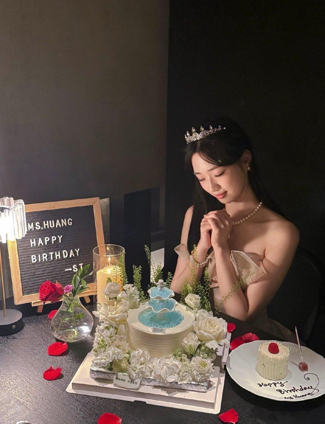 #亚运会三金王黄雨婷落选名古屋亚运会#
黄雨婷刚过20岁，妹妹下次还有机会，射击队真的竞争很激烈，也是人才辈出，这就是竞技体育的残酷，虽然都有新人出来，希望这次大家加油 ​