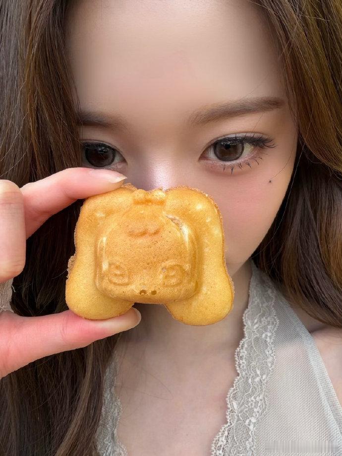 青苹果味的乱乱🍏#张元英[超话]# ​