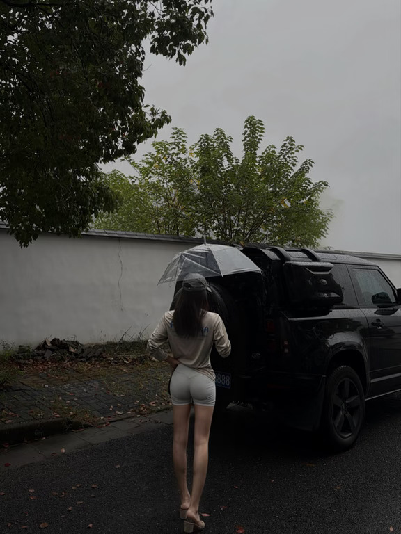 rainy day, gym outfit