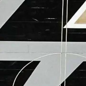 文班亚马站在马刺主场的球场之上，新生代巨星的时代篇章缓缓拉开帷幕。#文班亚马[超话]##NBA[超话]# ​