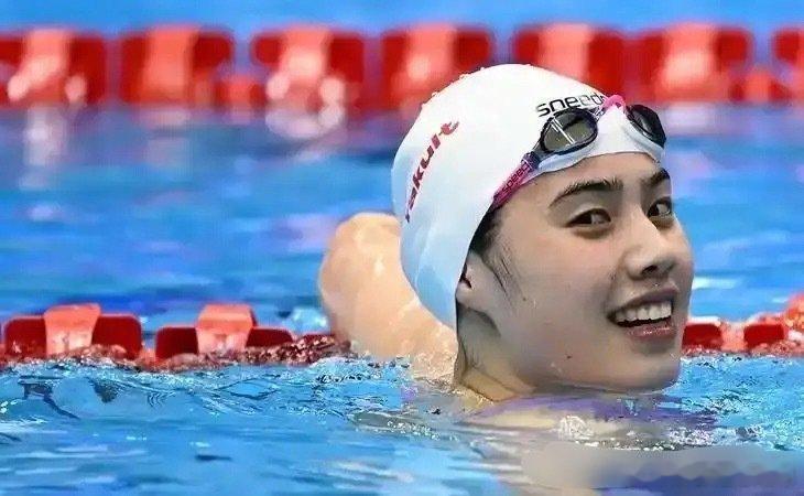 9月23日，2026亚运会游泳决赛开打，中国队今晚这几个夺金点值得盯紧——

16:00开始，女子100米蝶泳张雨霏、余依婷出战，男子200米自由泳张展硕登场，女子100米蛙泳唐钱婷、杨畅亮相，女子400米个人混合泳于子迪、柯雯曦冲击，还有男女混合4×100米混合泳接力。 ​