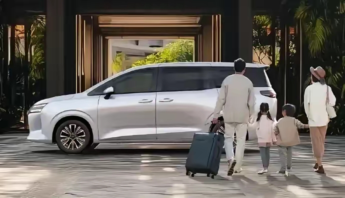 一觉醒来，车圈又有重磅好消息传来！2026年汽车以旧换新、置换补贴继续...