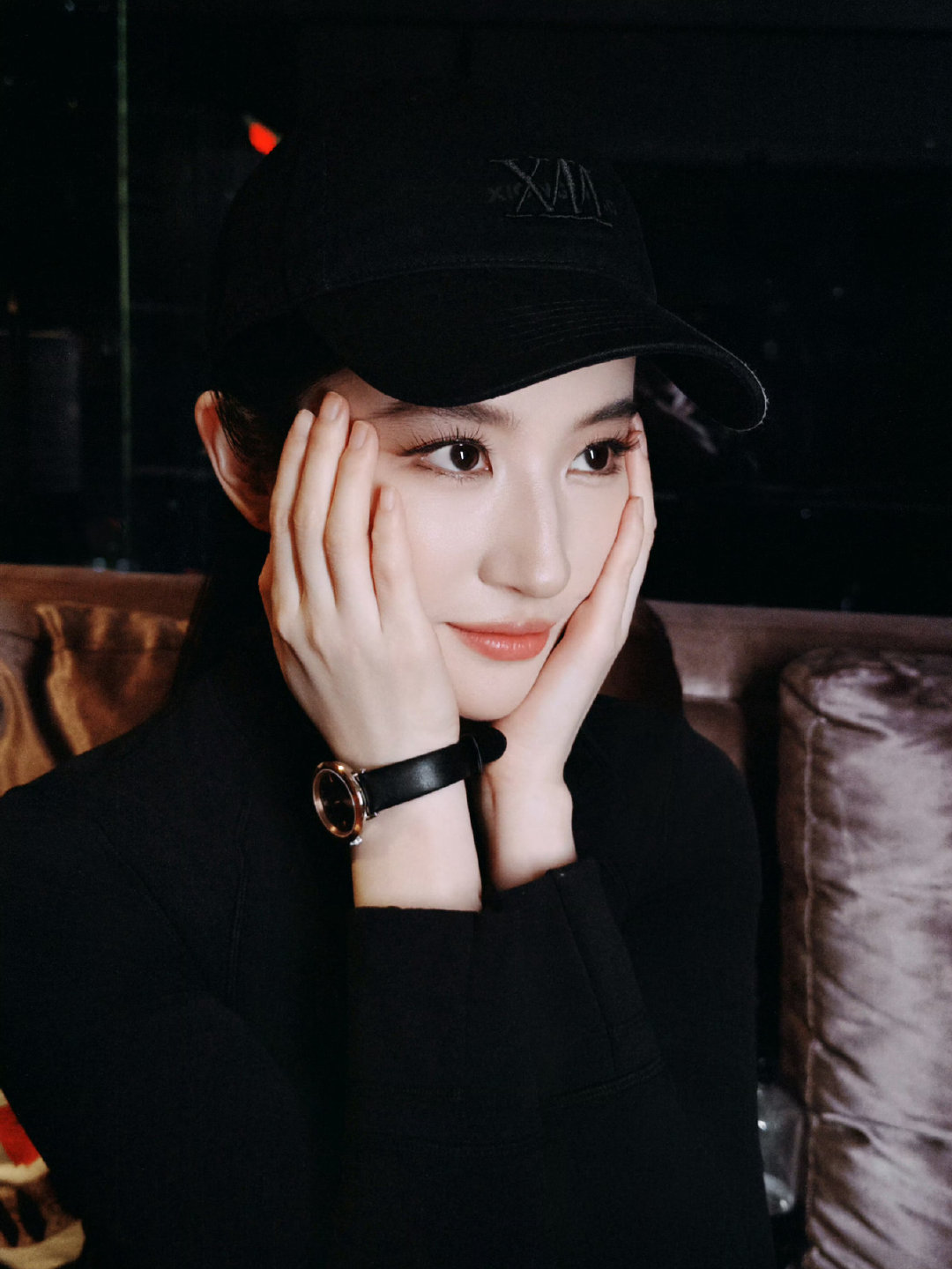 人夫感好强好温柔好苏好俊…我又嫁了🥵

#刘亦菲# ​