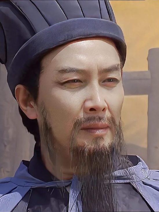 诸葛亮的传奇人生
诸葛亮，字孔明，号卧龙，公元181年生于琅琊阳都，也就是如今的山东临沂沂南县。他是三国时期蜀汉的丞相，也是中国历史上最为杰出的政治家、军事家、发明家和文学家之一。他的智谋与忠贞，被后世代代传扬，成了中国文化里智慧的化身，被后人尊称为“武侯”。他的一辈子，恰似一卷波澜起伏的长诗，