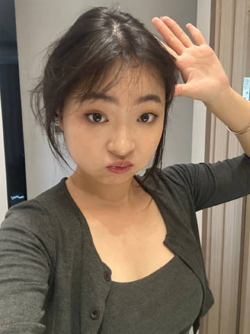 世界杯猜西班牙夺冠 <br />去麦麦石头剪刀布赢了一大份薯条 <br...