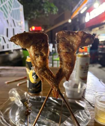 成年人都很忙的 肯腾出时间陪我的人就已经很令我珍惜了 btw我从来没觉...