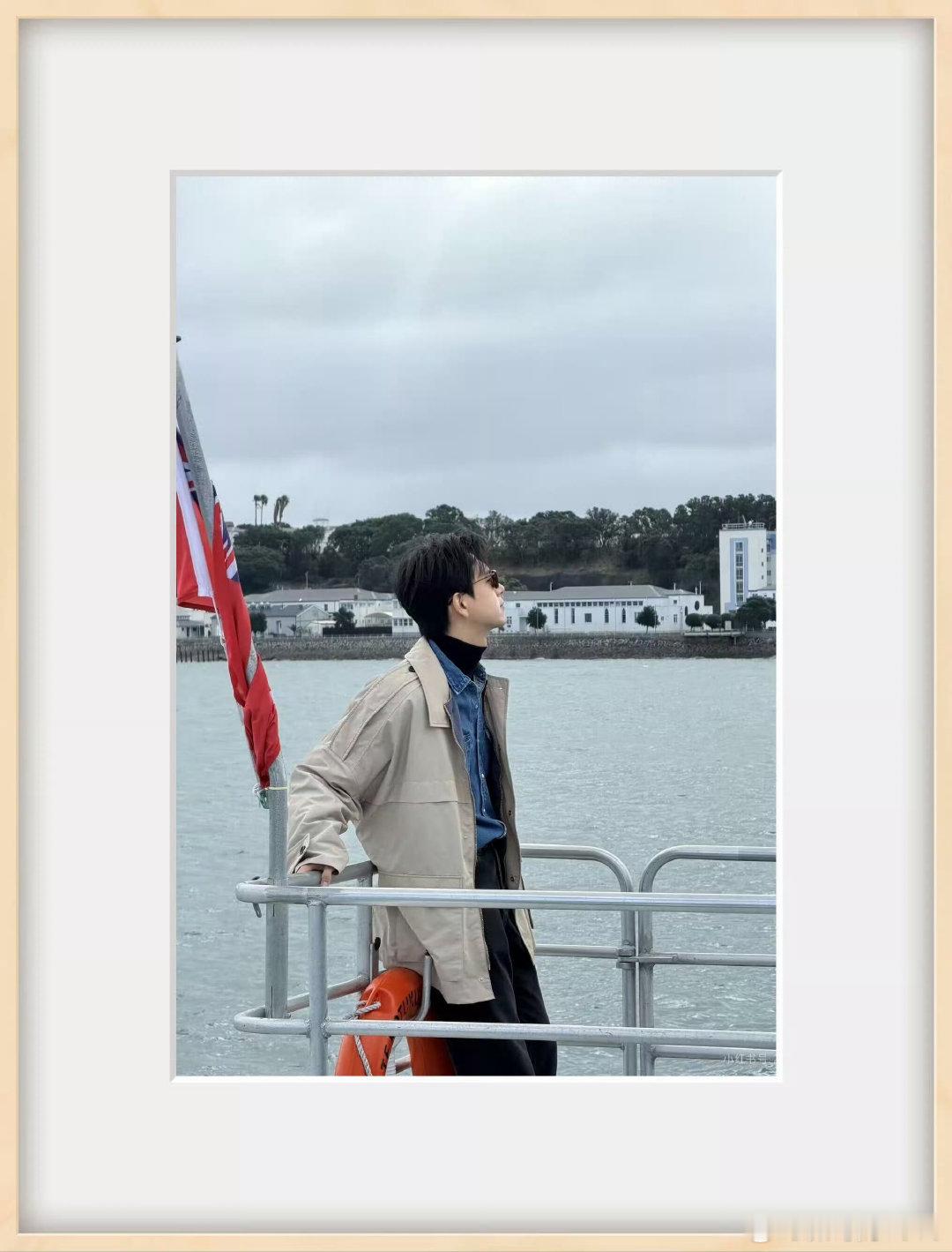 #李现进城进的是罗曼城##李现晒汪苏泷演唱会vlog# 

这个【李】是最好的【李】～

[心] ​
