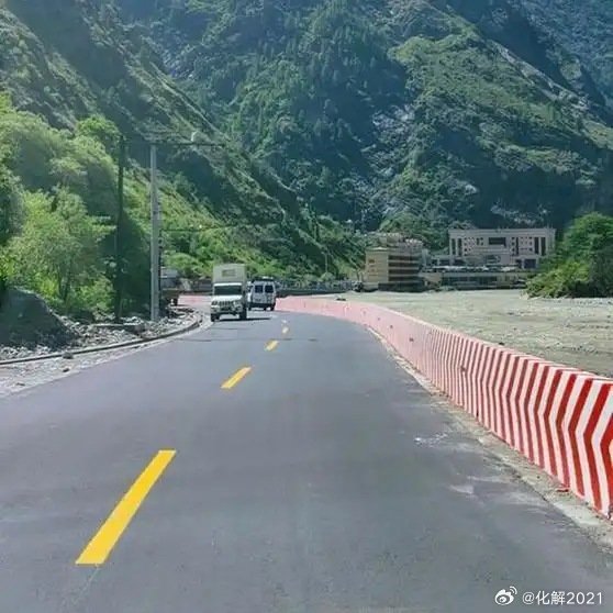 回不去的记忆...
《吉隆口岸最后那1.5公里，真的太值得去看看啦》播放量：5383
点赞量：140 ​
