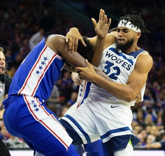 在刚刚结束的NBA东部半决赛G1中，尼克斯主场以137-98狂胜76人...