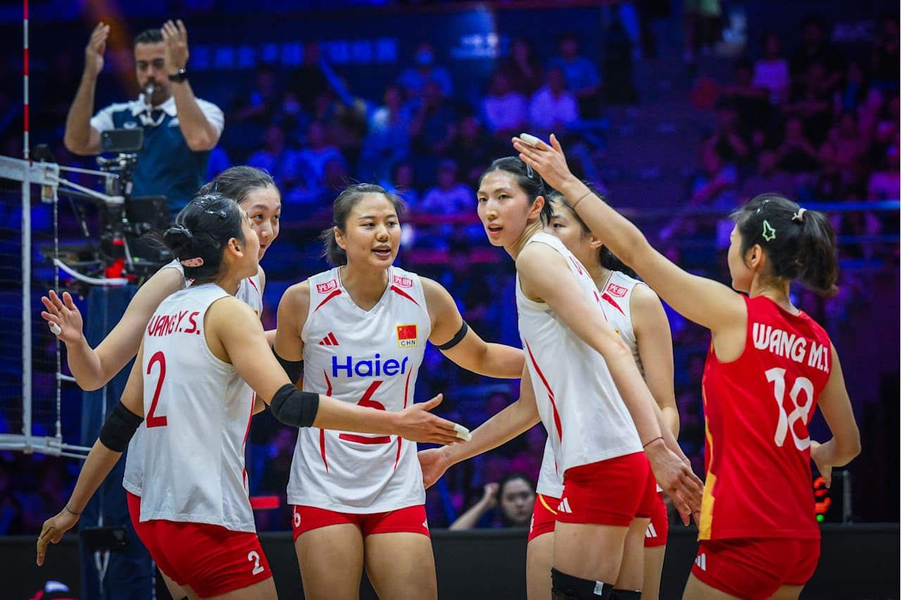 #中国女排3比0中国台北女排# 

女排亚锦赛小组赛，中国女排3比0战胜中国台北女排，小组赛三战全胜晋级八强！

三局比分：25-17、25-16、25-7

#中国女排[超话]# ​