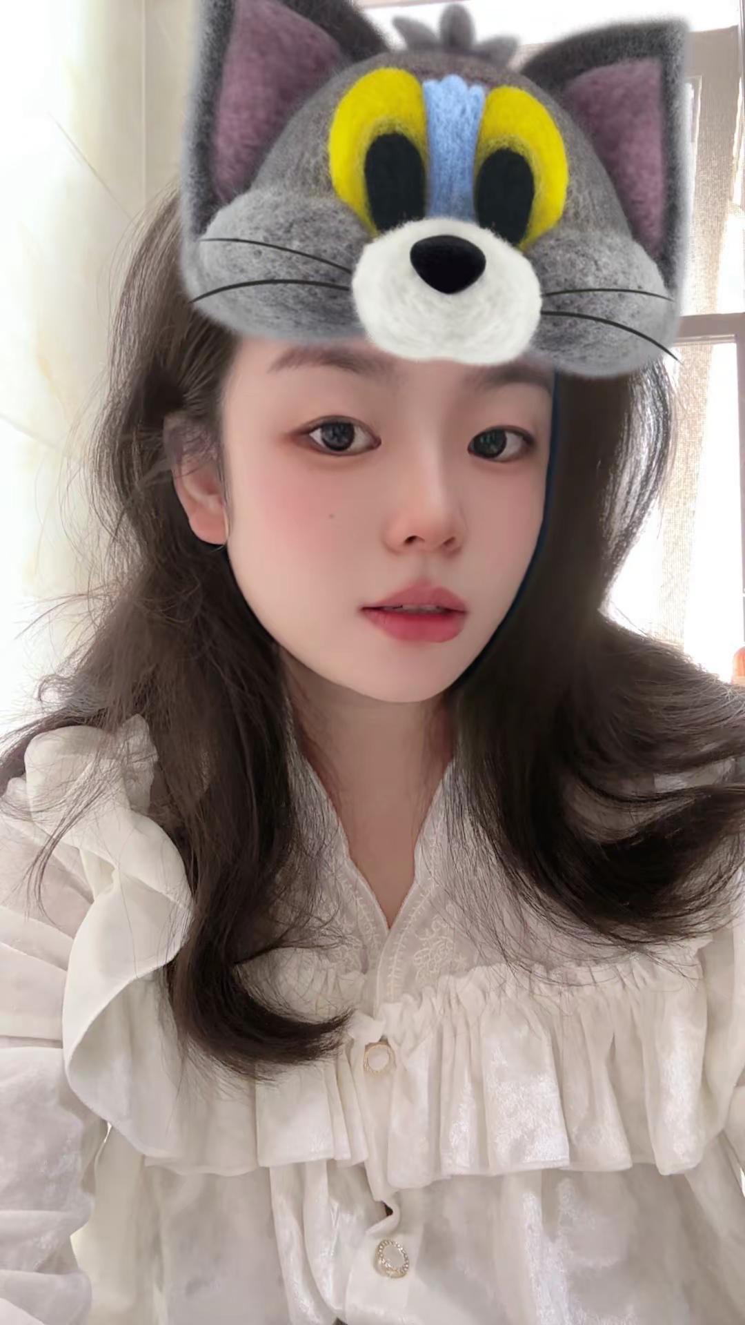 <p>三十岁的女人 <!--{img:0}--><!--{img:1}...