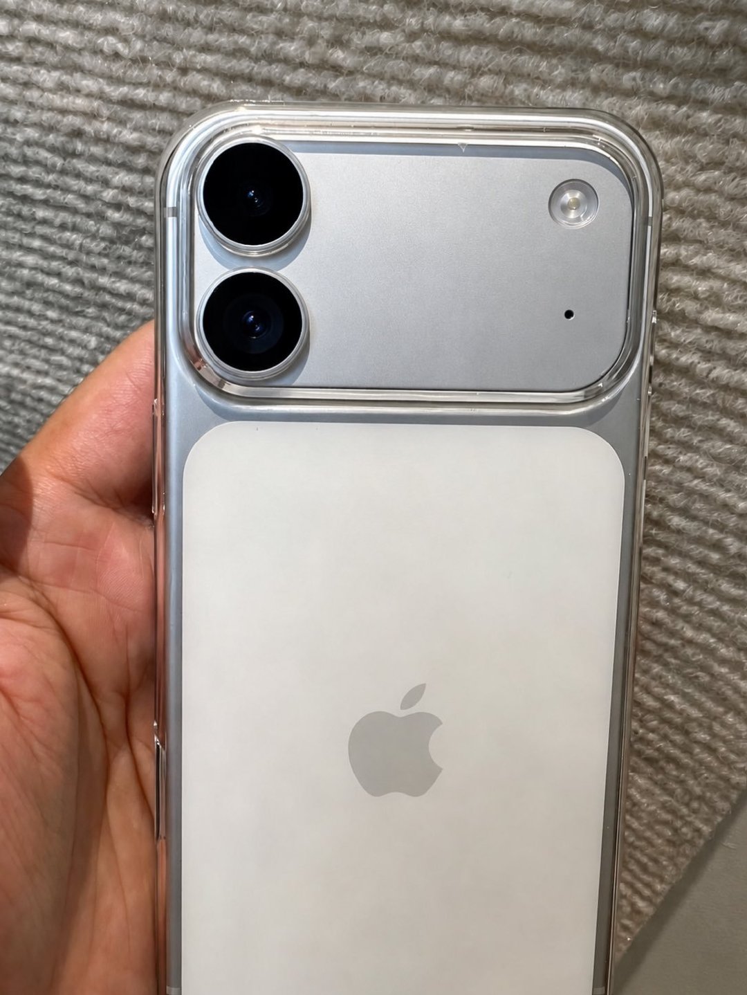 iPhone 18 标准版？
我希望这别是真的。。 ​