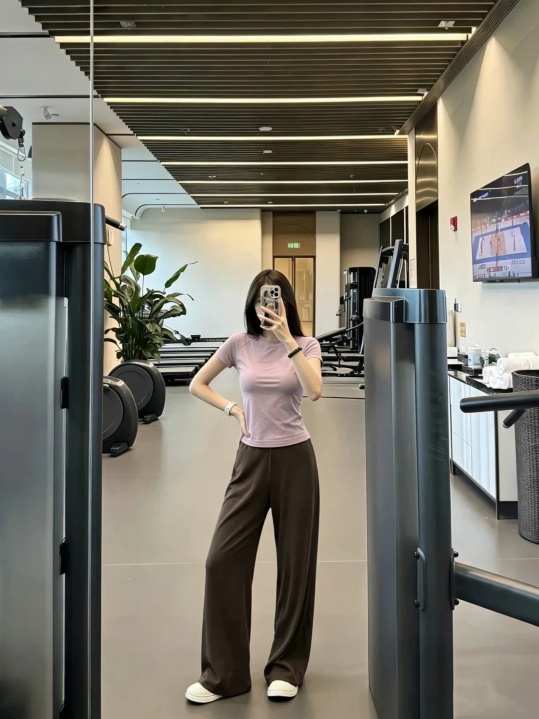 又是可以下班直接穿去健身房的那种