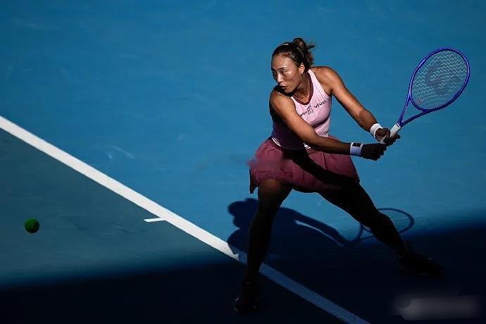 官方：郑钦文退出 WTA1000辛辛那提站资格赛  8月4日讯 赛事官...