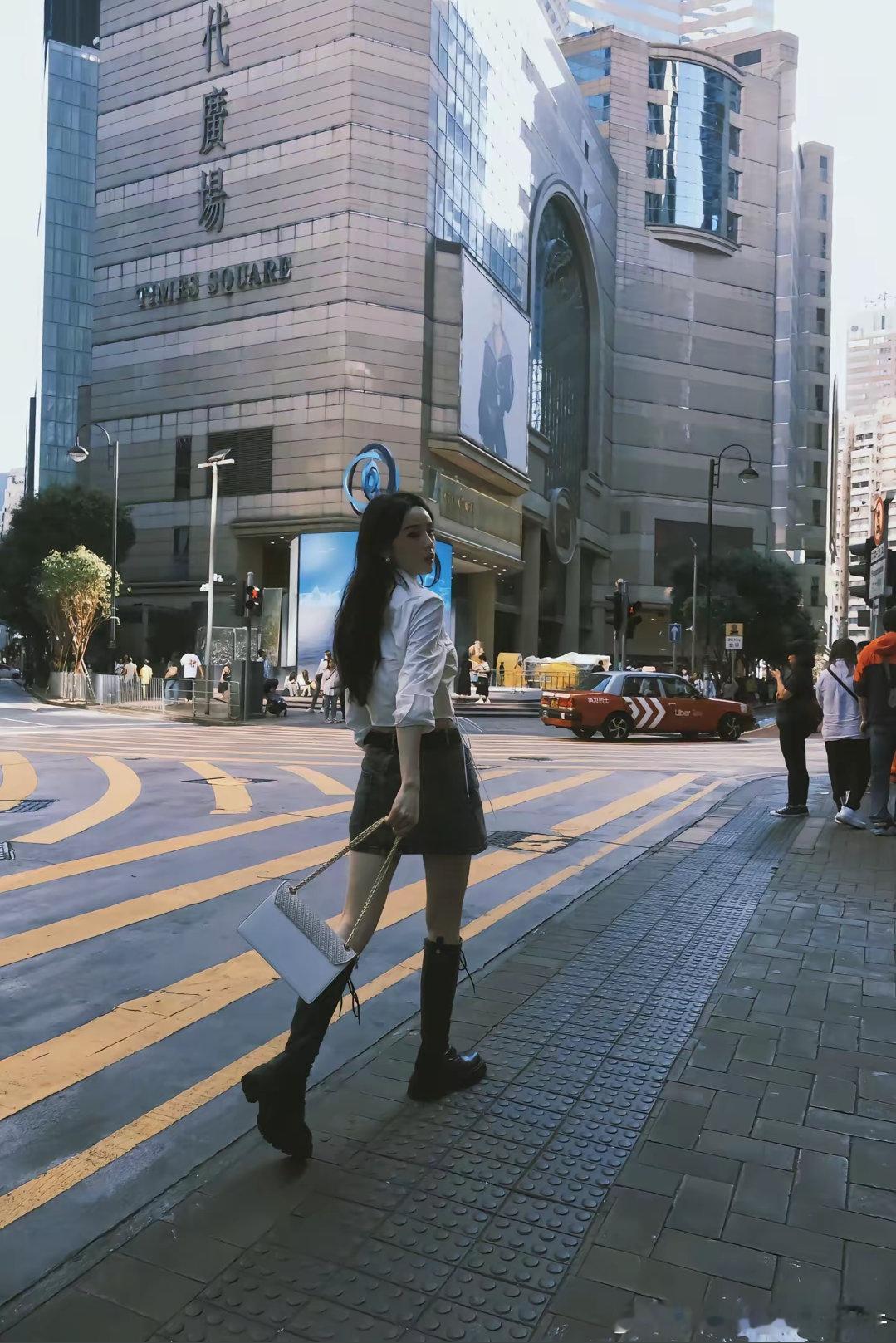 #张雅琪qi[超话]# zyq #张雅琪#zyq #张雅琪眼泪向下 你向上# 
嘿嘿 宝宝我喜欢你哦ovo[期待]

​