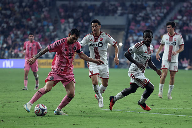 全场比赛结束，最终迈阿密国际在主场1-2不敌多伦多fc，梅西1球！

#迈阿密国际vs多伦多fc##迈阿密国际[超话]# ​