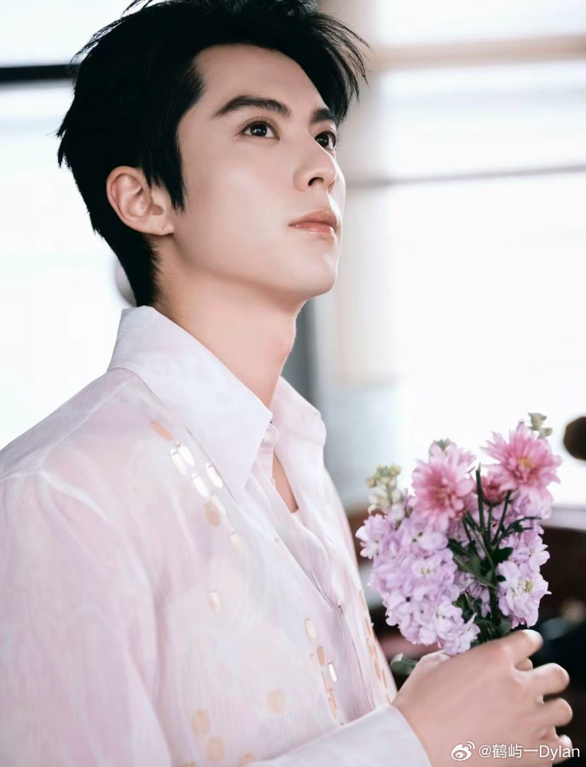 #王鹤棣[超话]##王鹤棣##婚礼##恋人# 
或許，我們是上個世紀的戀人…．．．
…．．．
因为在我的命运轨迹里，你是那颗最亮的星星 因為我知道，他是不會枯萎的春天
​