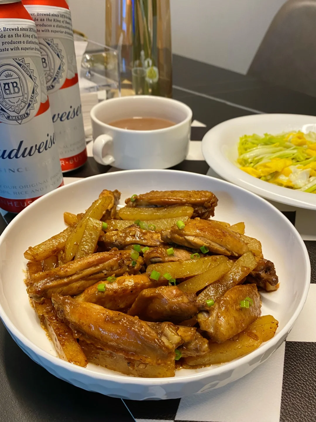 蒜香鸡翅土豆条【附教程】好吃到舔手指～