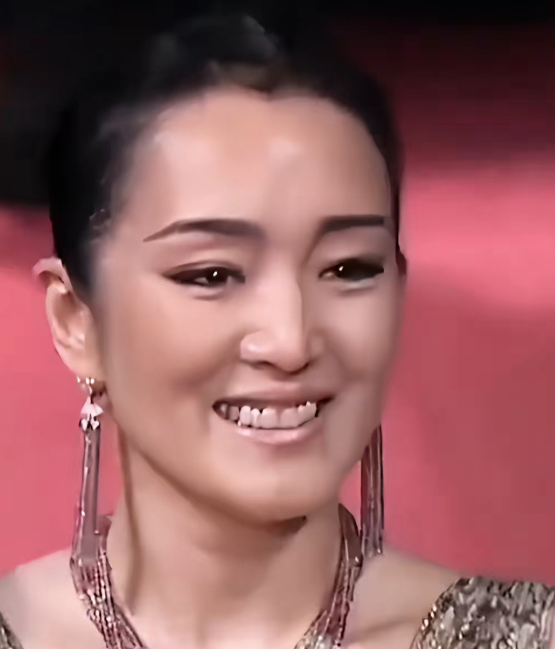 巩俐和章子怡，谁的气场强大？