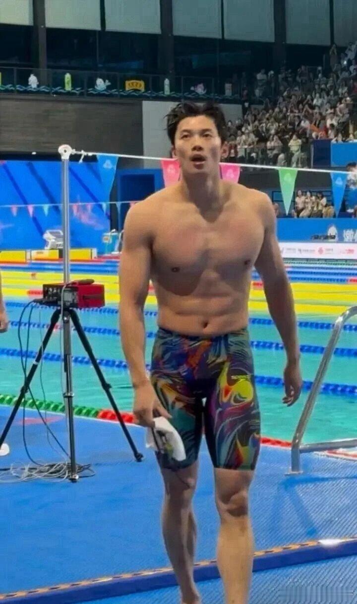 #五战亚运的汪顺了不起#汪顺还是太权威了[憧憬] ​