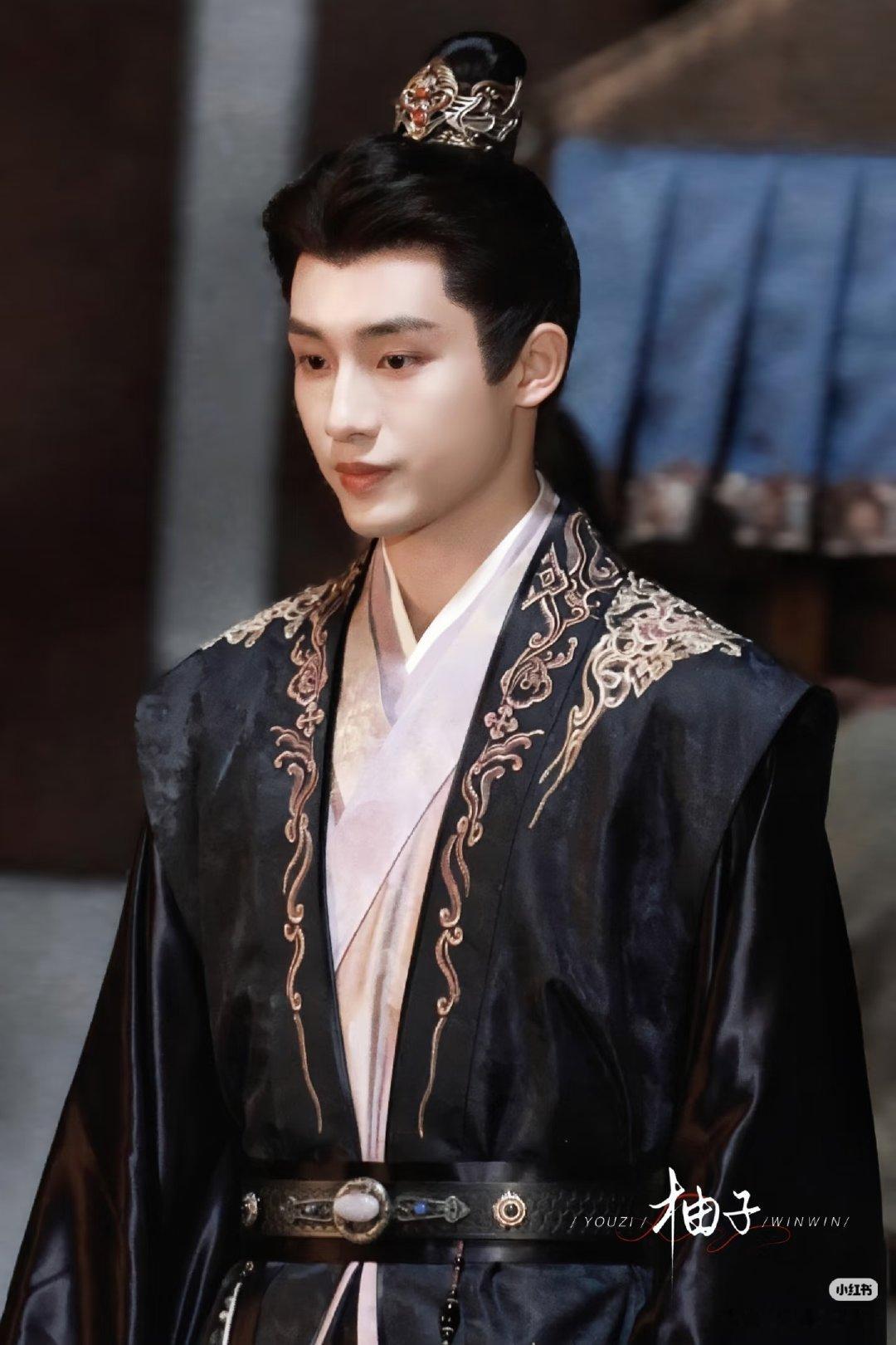 #影视剧恰逢春[超话]#[给你小心心] #邓恩熙杨善衡##‍董思成许凤佳# 
期待这个恰逢春，杨善衡许凤佳春天见呐～ ​