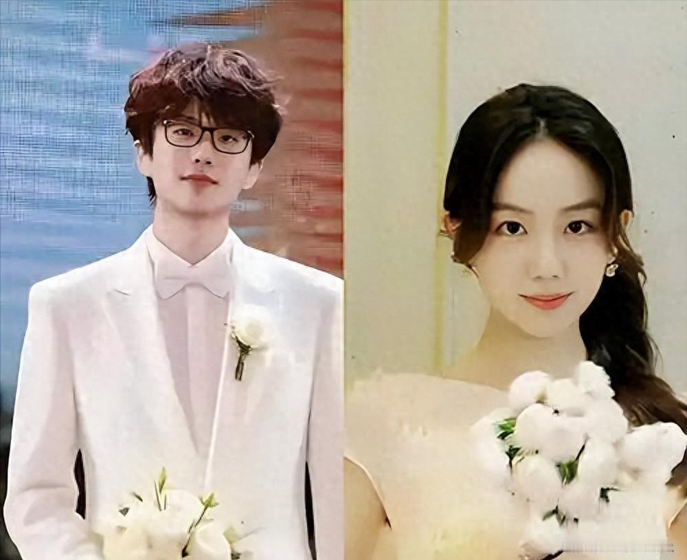 许嵩官宣新婚喜讯 次日冯禧过往遭网友深挖

浪漫婚讯热度还没散尽，女方陈年私料就被摆上公审台，这场闹剧的荒唐程度远超想象。

无凭爆料怎能当成实锤

目前所有相关传闻全部来自匿名网友的口述，当事三方从未有任何官方回应，细节里几分真几分演绎没人能说清。一群路人拿着没影儿的二手信息就给人定人品，难道要靠