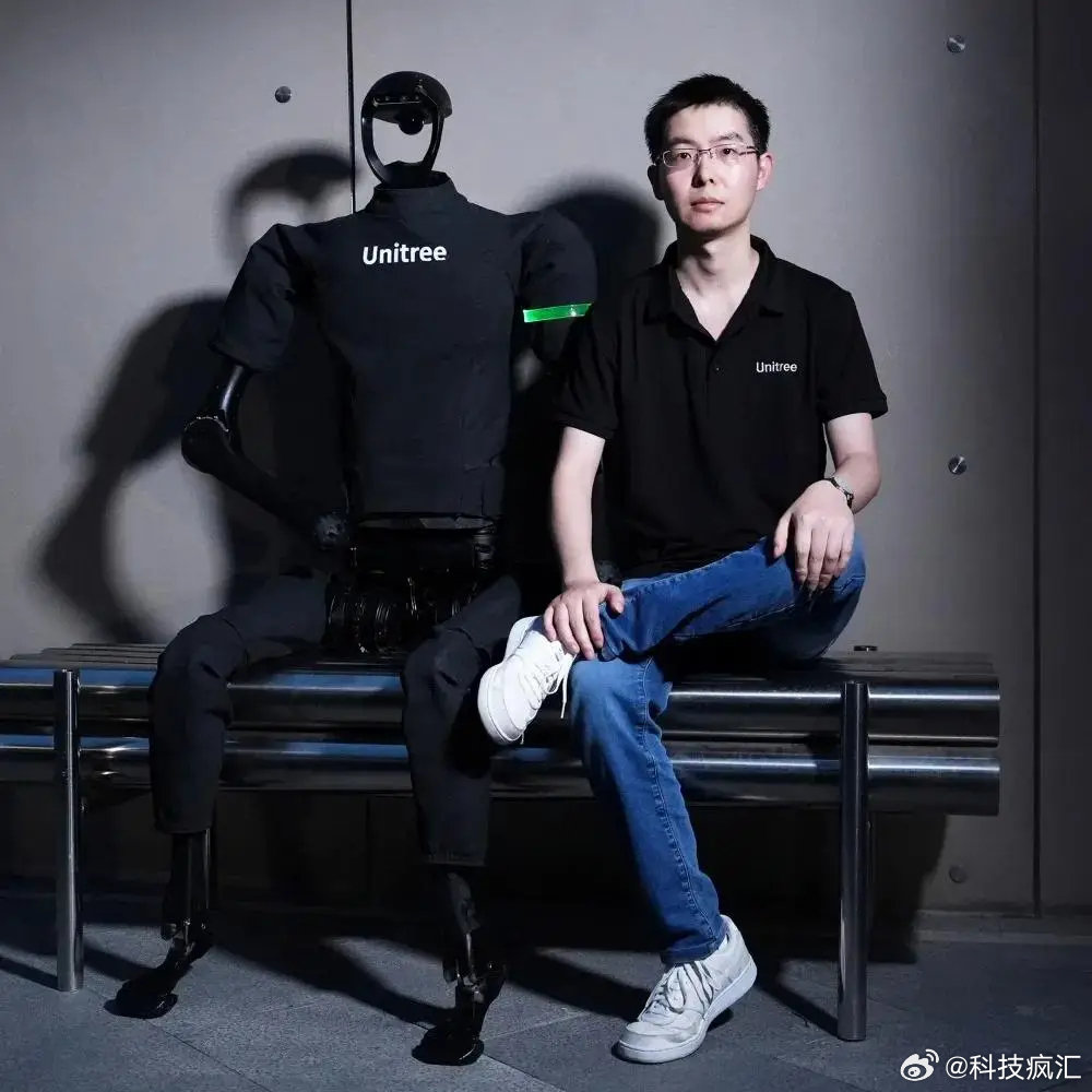 #宇树员工称超100元报销需王兴兴审批# 
吹的有点过了，，兄弟！！！
如果连100元报销都要王兴兴，
那真24小时都不会睡觉了。。。 ​