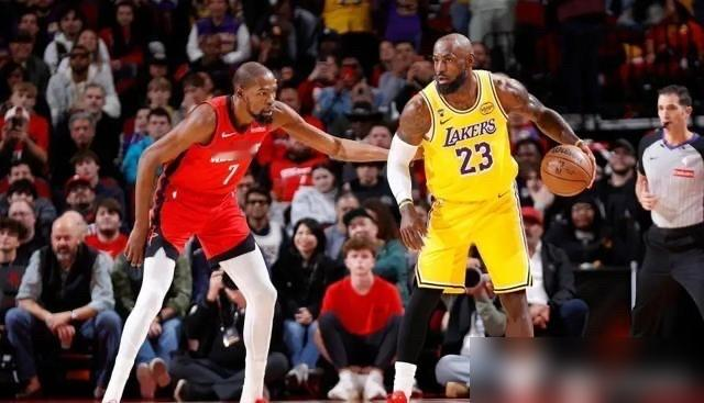 湖人季后赛还没开打，休斯顿更衣室的炸药桶先响了。杜兰特被彻底孤立，几个...