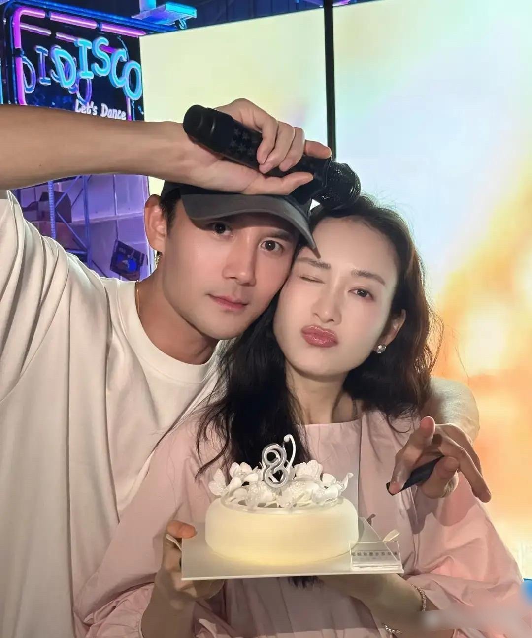 王鸥，彻底幸福了！44岁这一年有了自己的宝宝 生日也有好友相聚 ​
