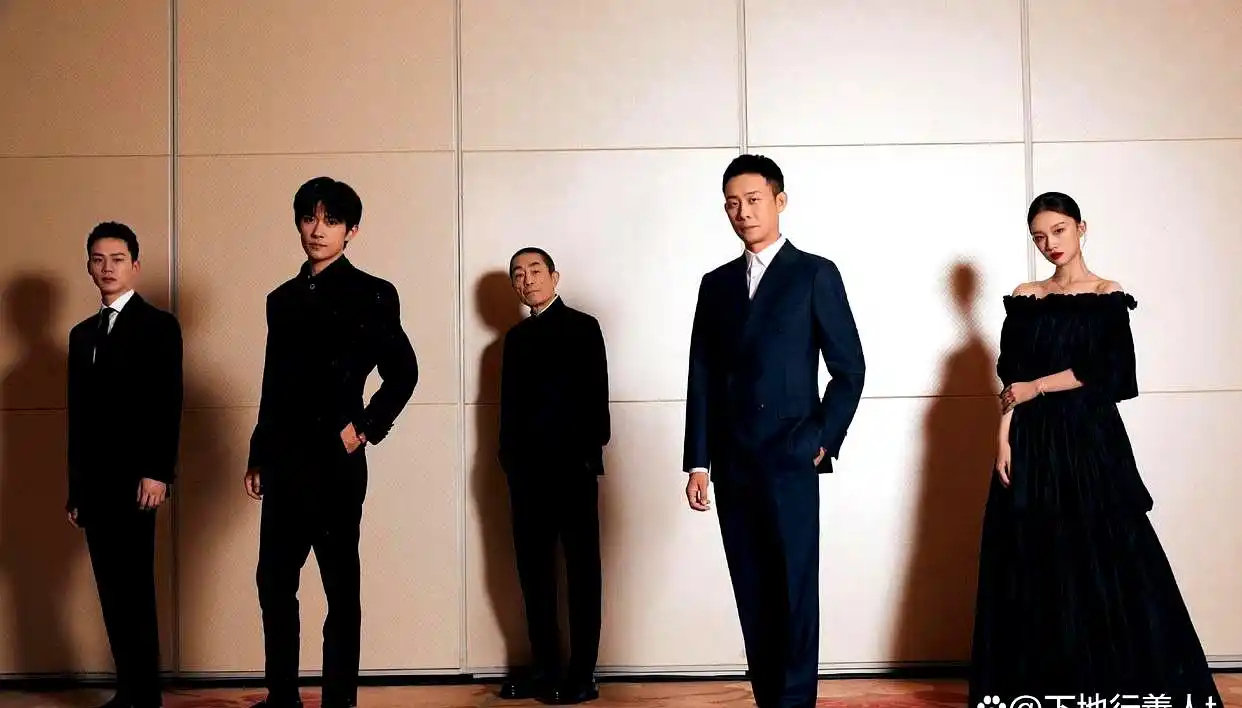 张艺谋新作《守密者》亮相：全明星卡司加盟，冲击大奖荣誉 ​