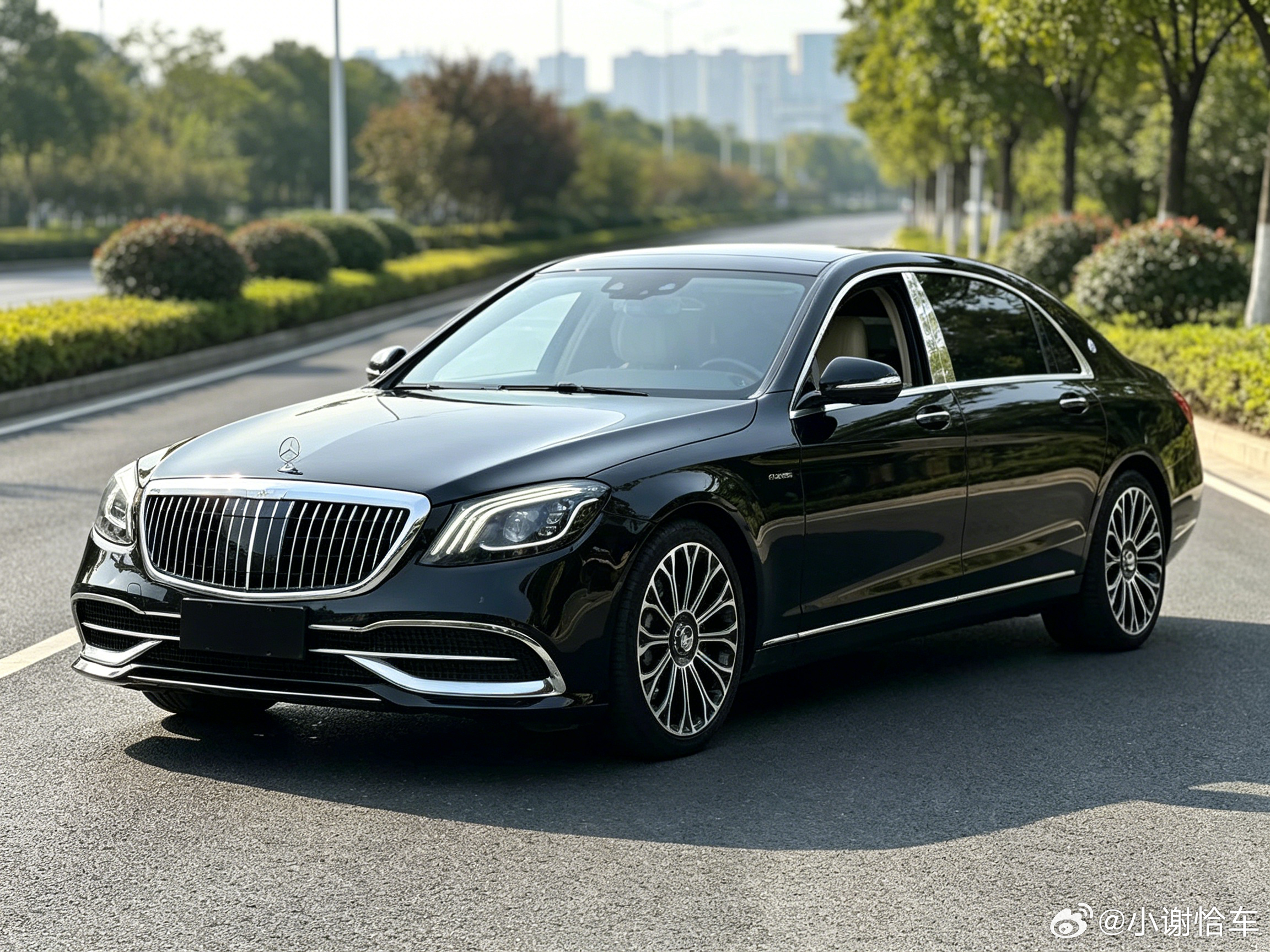 18年迈巴赫S450 3.0T
一辆无需您多言，它会为您发言的车
18年9月迈巴赫S450 3.0T。全车记忆座椅通风/加热 五门电吸 空气可变悬挂 柏林之声音响 抬头显示 后排多媒体娱乐 重金10旺刚做整车大保养➕升级20寸轮毂 内外如新 架格优势
 
车架号402142/
 
#精品车况 #性能车 #奔驰 #成功男人的座驾 #豪车 #迈 ​