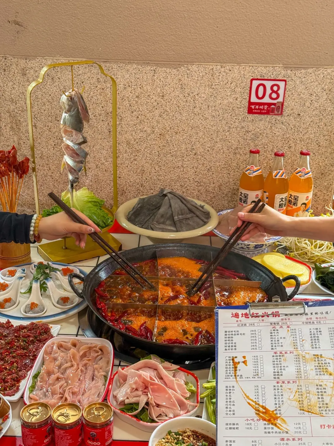 跟到本地人吃，这种社区老火锅安利