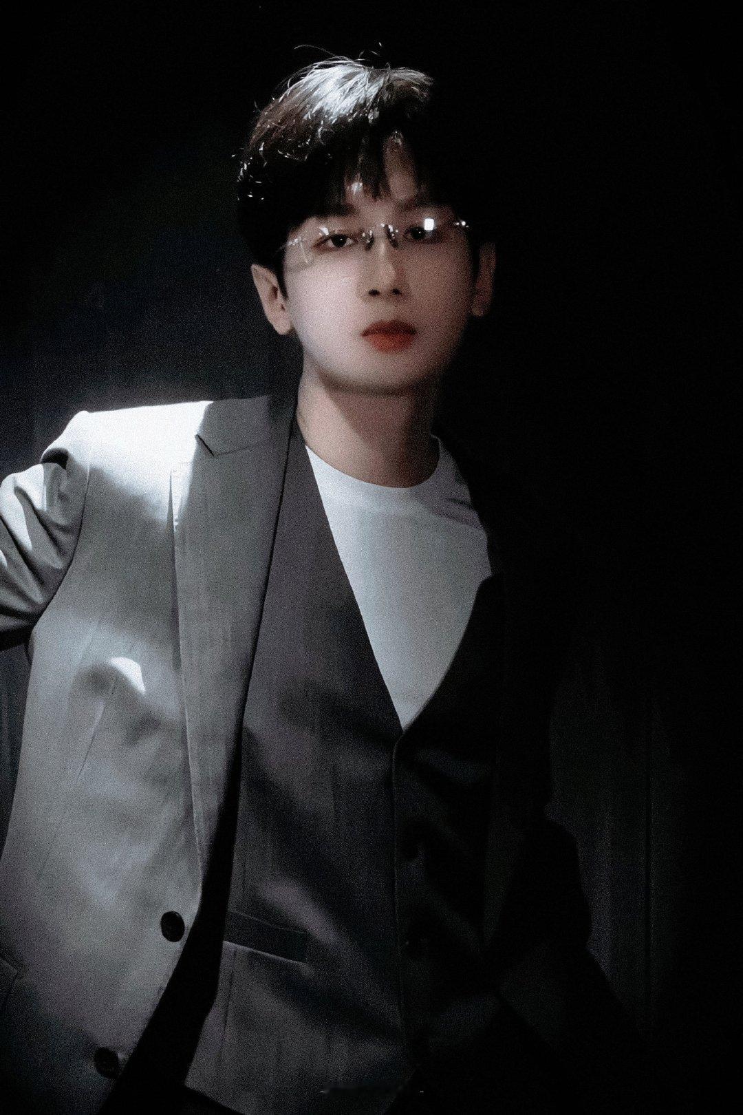 #GAP亚洲区品牌代言人成毅#cy#成毅#

成毅沉浸式演戏极具感染力，能够快速带入角色，带动观众情绪同喜同悲

成毅｜傅诗淇｜卢云 | 两京十五日 | 朱瞻基 ｜狩谎｜林彦廷 ​​​