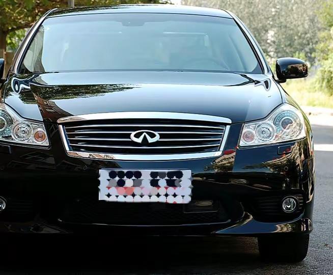 风雅和M35傻傻分不清系列，同样的VQ35DE，同样的日产RE5R05A 5AT，日产除了4AT、5AT、6AT、7AT之外，还有台9AT，给国外用的，贵士的3.5就是代号RE5F22A 5AT，首台横置前驱版5AT