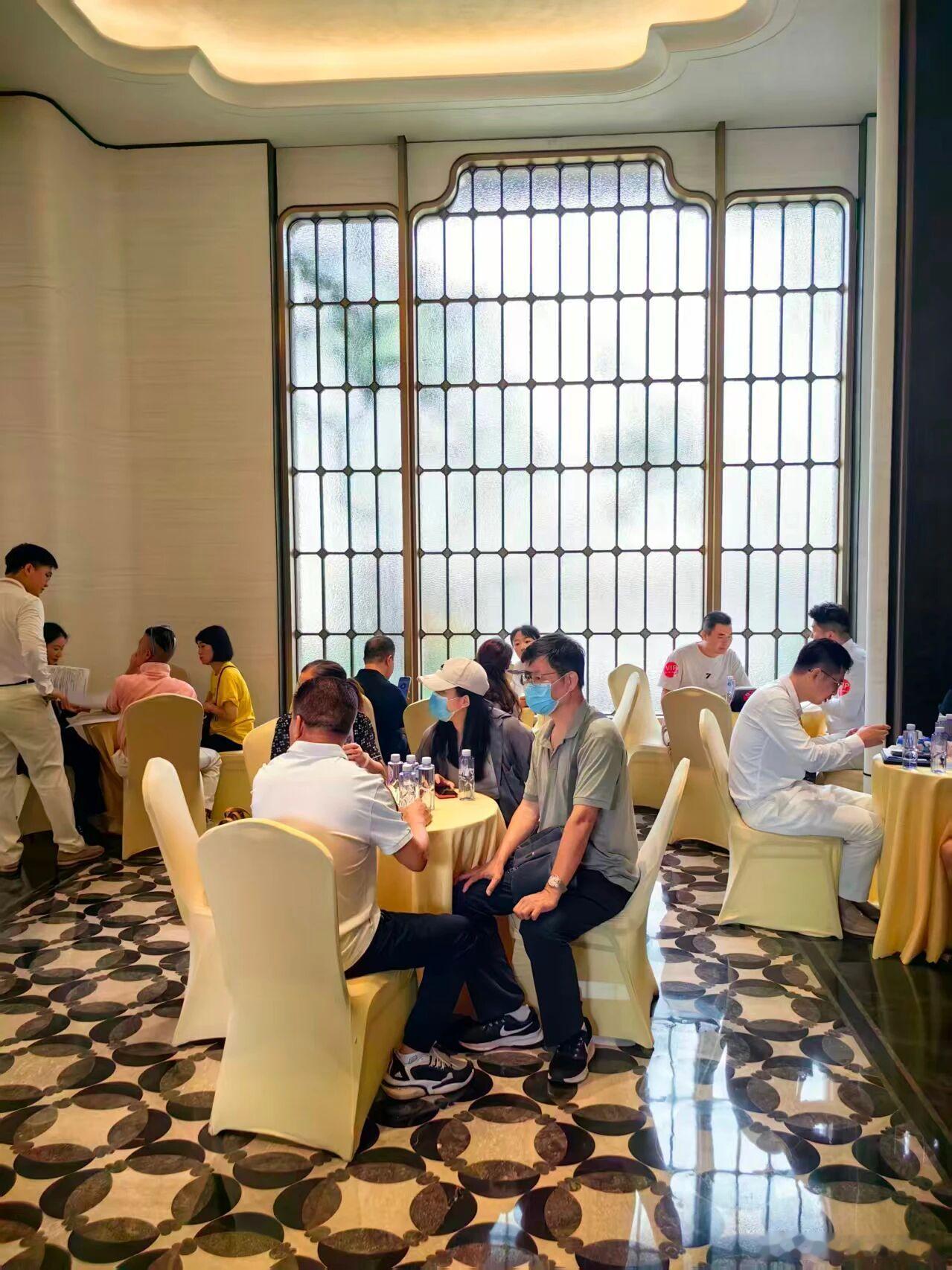 快来参加保利云瑞拿铁看房团啦  首推1栋（128㎡）、6/7/9栋（1...