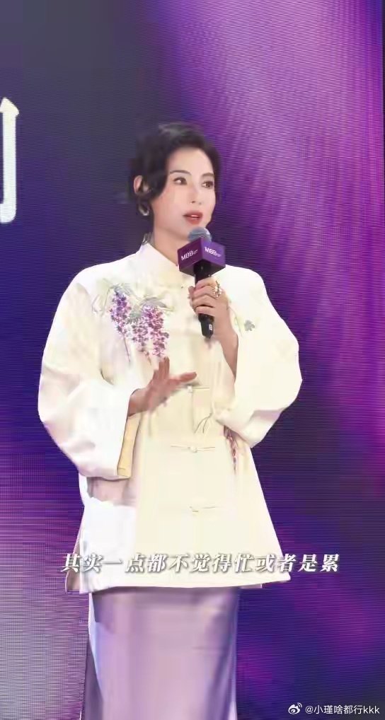 张柏芝说养育3个儿子很轻松：除非很忙的工作，要不然都很轻松 ​