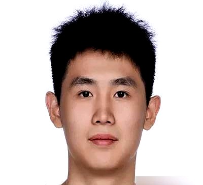 郭士强赛后一句“年轻、经验不足”，真是让人看不懂
 

替补上场23分钟，轰下全队最高的22分，罚球8中8，末节硬生生拼到只差1分
 

结果关键时刻手感最烫的庞峥麟被按在板凳上，眼睁睁看着球队输掉
 

以前抓着他5个失误不放，单场22分把队伍从坑里拉出来的本事却一字不提
 

输了就怪年轻、怪经