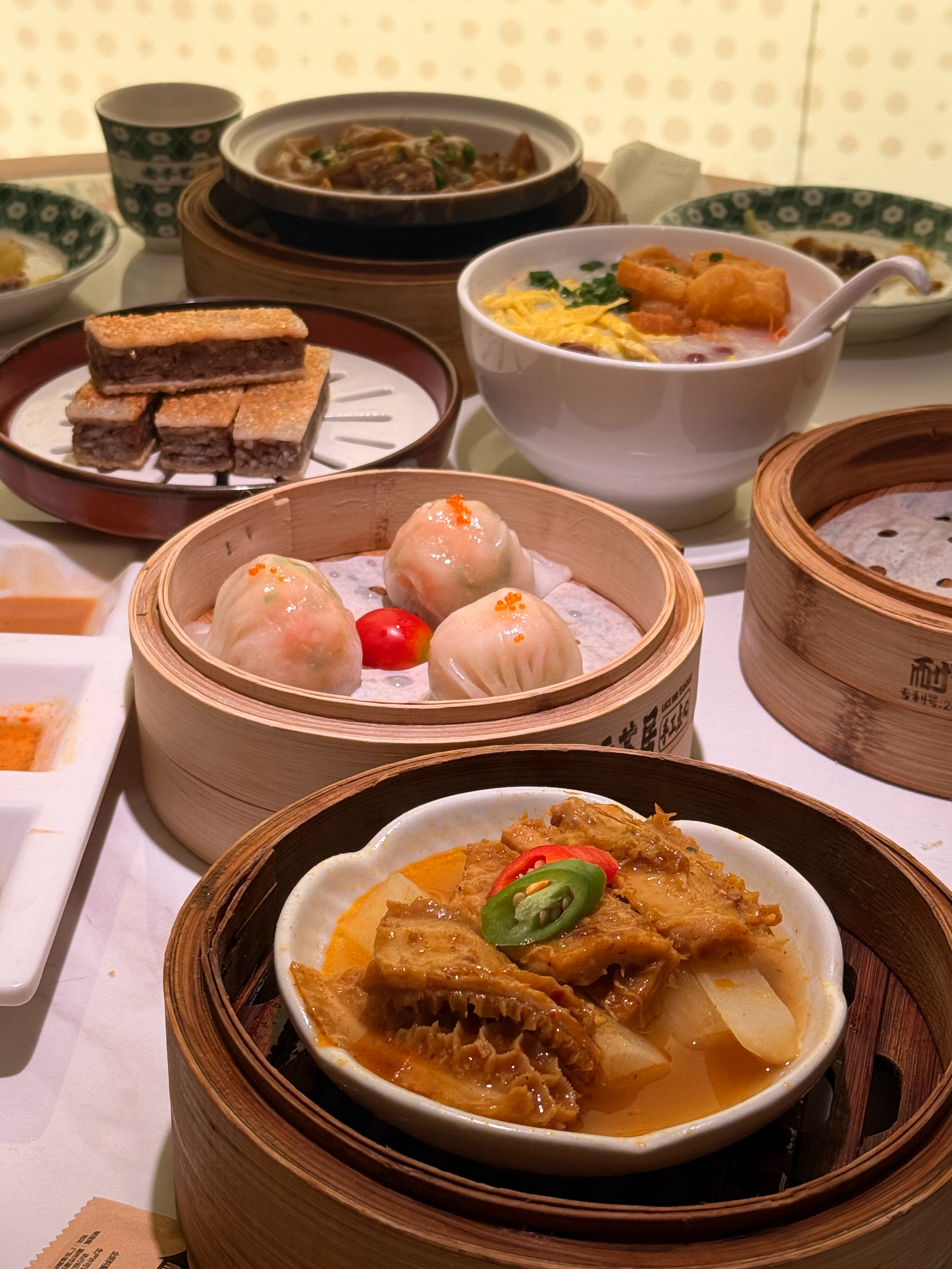 食在广州，今天真给我吃爽了！图1️⃣2️⃣禄运茶居·手工点心(广州东站...