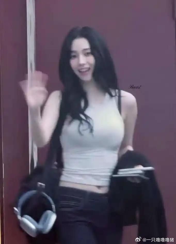 Karina身材比例太逆天 看完瞬间酸了 ​