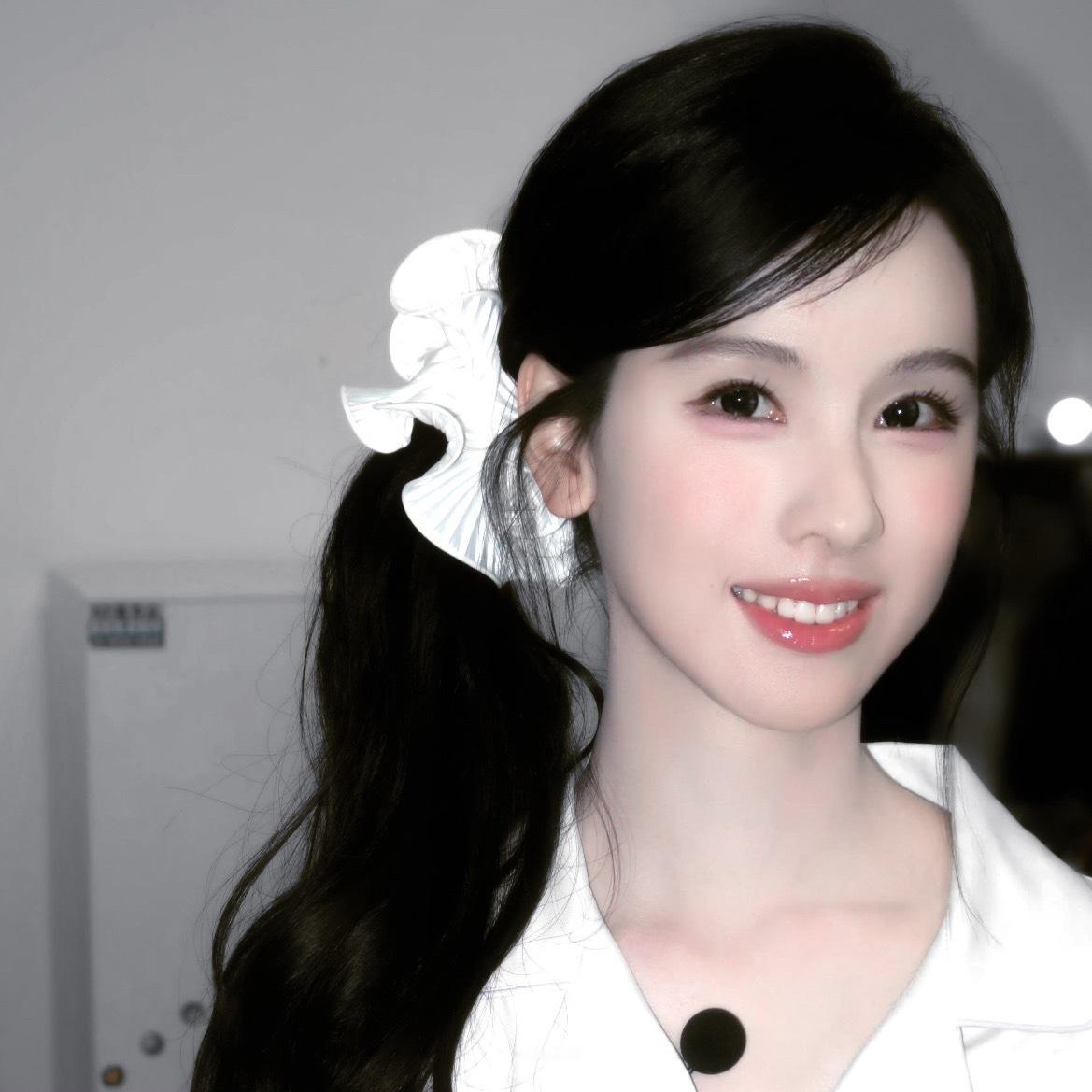 𝑾𝒆𝑪𝒉𝒂𝒕女生头像 ｜女明星头像丨ins风女头｜女明星绝美头像 |女明星氛围感头像 
 
女生头像｜氛围感女头｜高清头像｜ins风｜无水印女头｜小众｜微信头像｜氛围感｜优质 微信头像 ｜审美积累 ｜韩系氛围感头像｜ins氛围感头像丨高级感女头丨ins风女头丨ins韩系头像女丨高清无水印丨网 ​