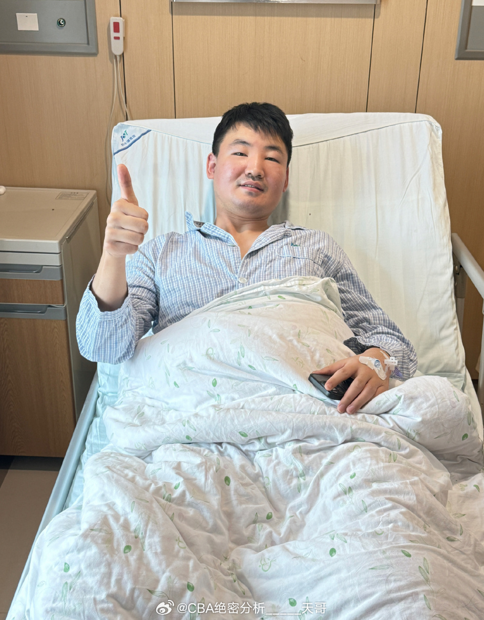 深圳这支队伍也是非常奇葩，成绩稍微有点起色就开始瞎折腾。上赛季他们在老...