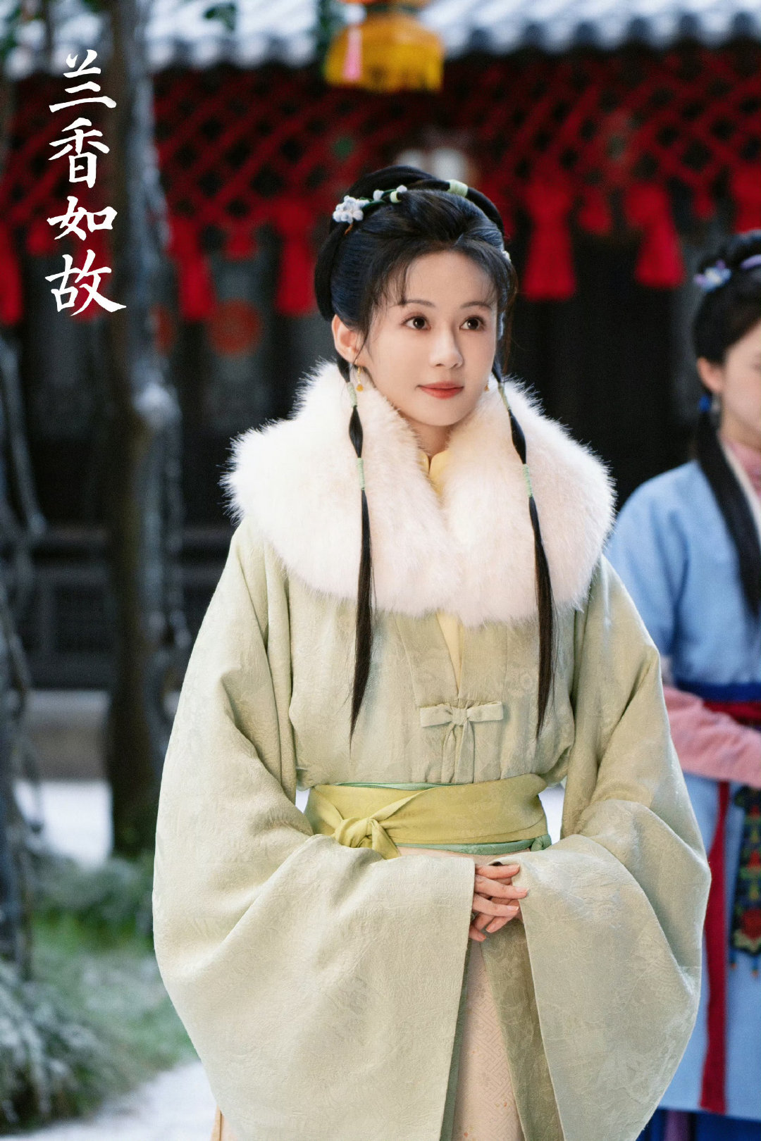 #郑合惠子杜翠雀# 
翠雀是花也是鸟，花儿短暂枯萎等待盛放，从此天高海阔任鸟飞！​