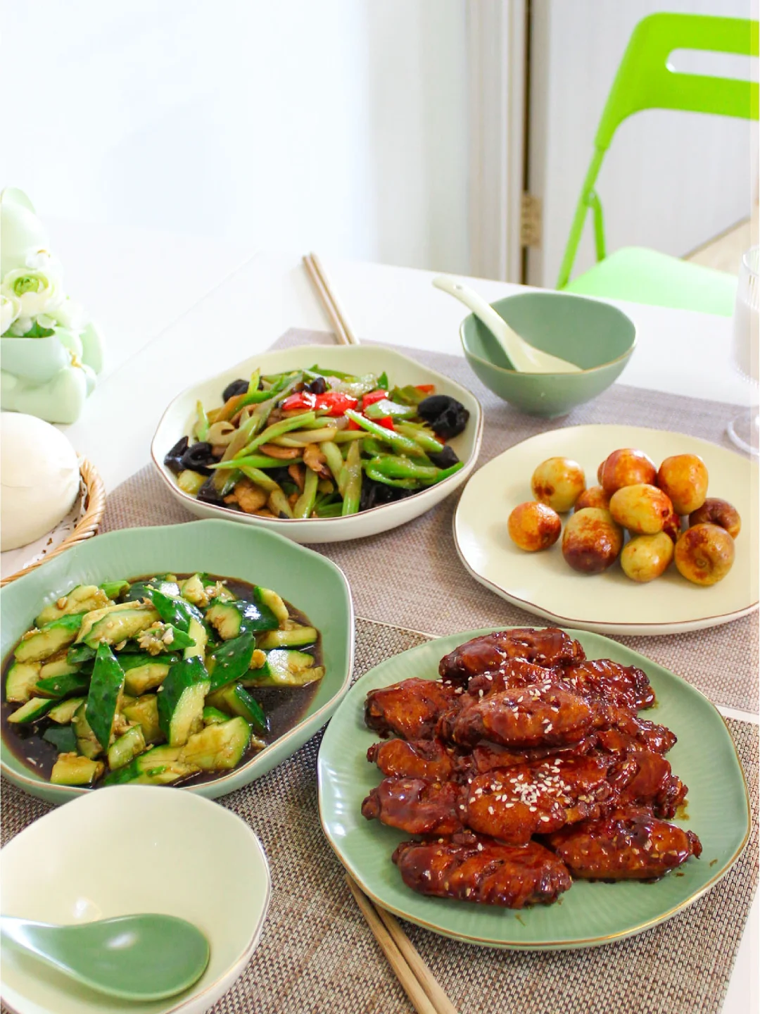 Day10｜蜜汁鸡翅 芹菜木耳炒肉（附教程）‼