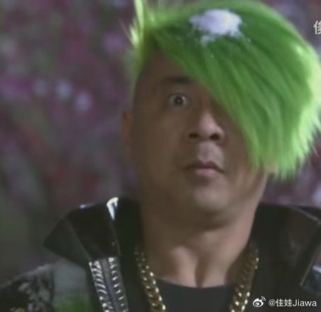 怀疑我爹正在平行宇宙里，一家人讨论亚运会说到国乒男团输了，获得了银牌；

我爹说不可能，绝对是赢了；我搜手机新闻给他看，他说没有 没有， 假的、假的 ，不可能输的，就是冠军，绝对是赢了，赢了的，就是赢的。

爹地？你在哪里，这里是地球🌍你在这里吗？ ​