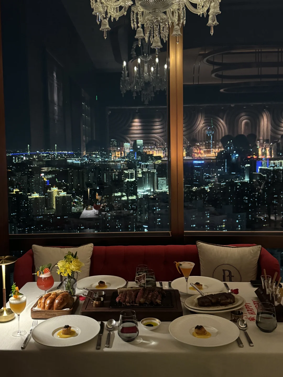 生日，被问800遍的云端餐厅！
	
🌟生日🎂在云端接住满城星光
	
🌃24