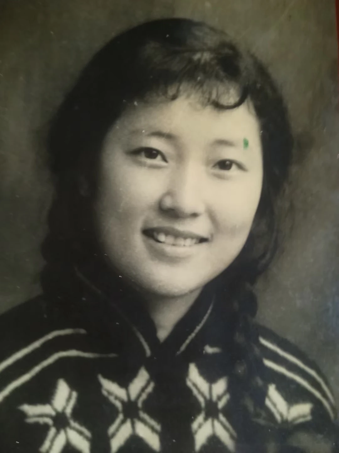 是的，那个年代的我们都是素颜美女。