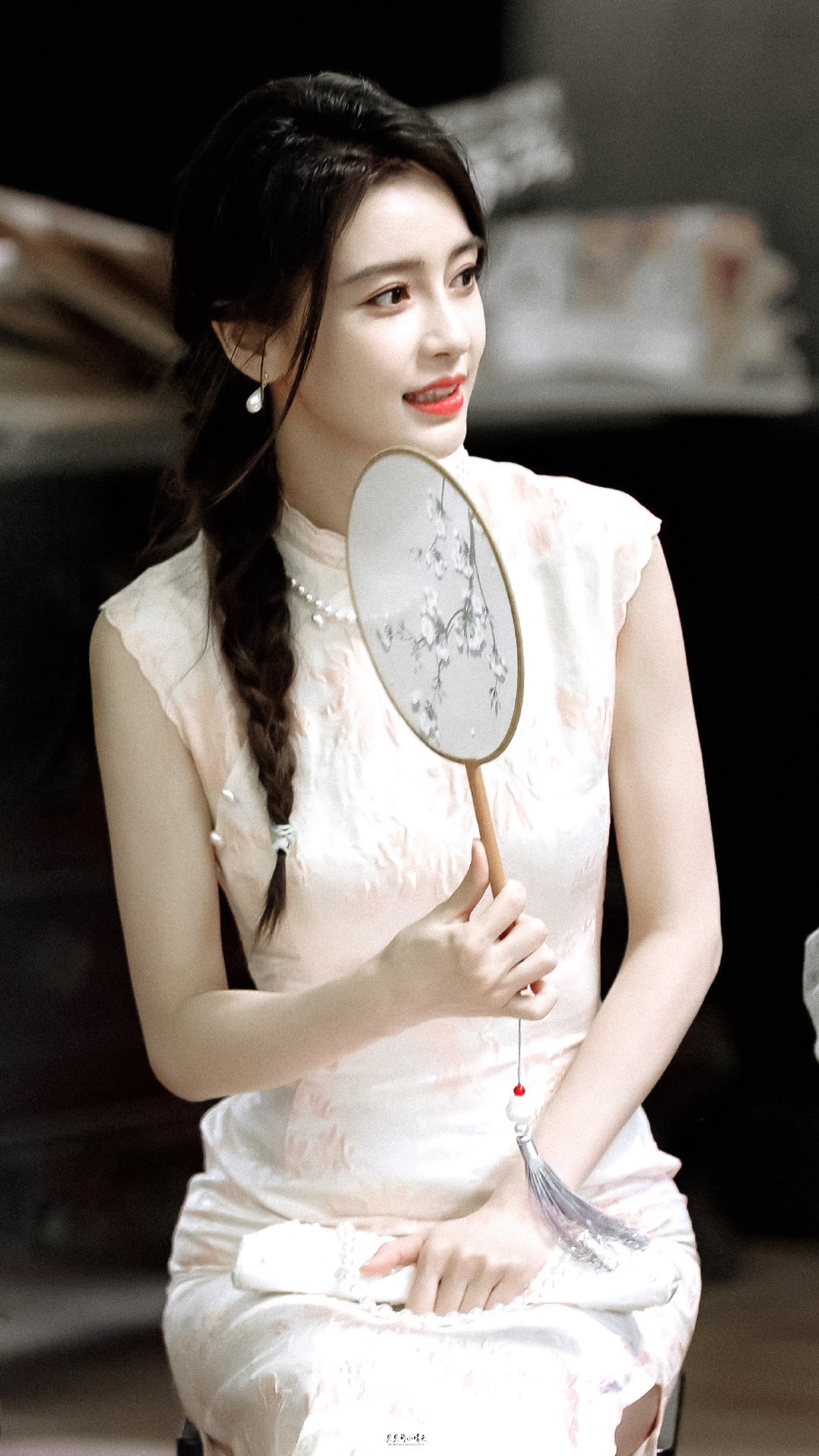 🍧

清风微寒惹一厢粉黛又皱眉

ANGELABABY  ×  饭修 ​